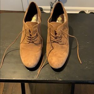 I have the same pair in black